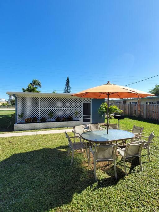 Uptown Cottage - Walk To The Beach And Restaurants Cocoa Beach Buitenkant foto